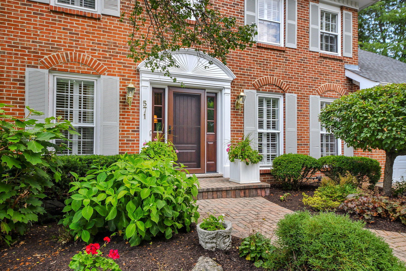 2nd image of 571 Apple River Dr, Naperville, IL 60565 | MLS# 12698853