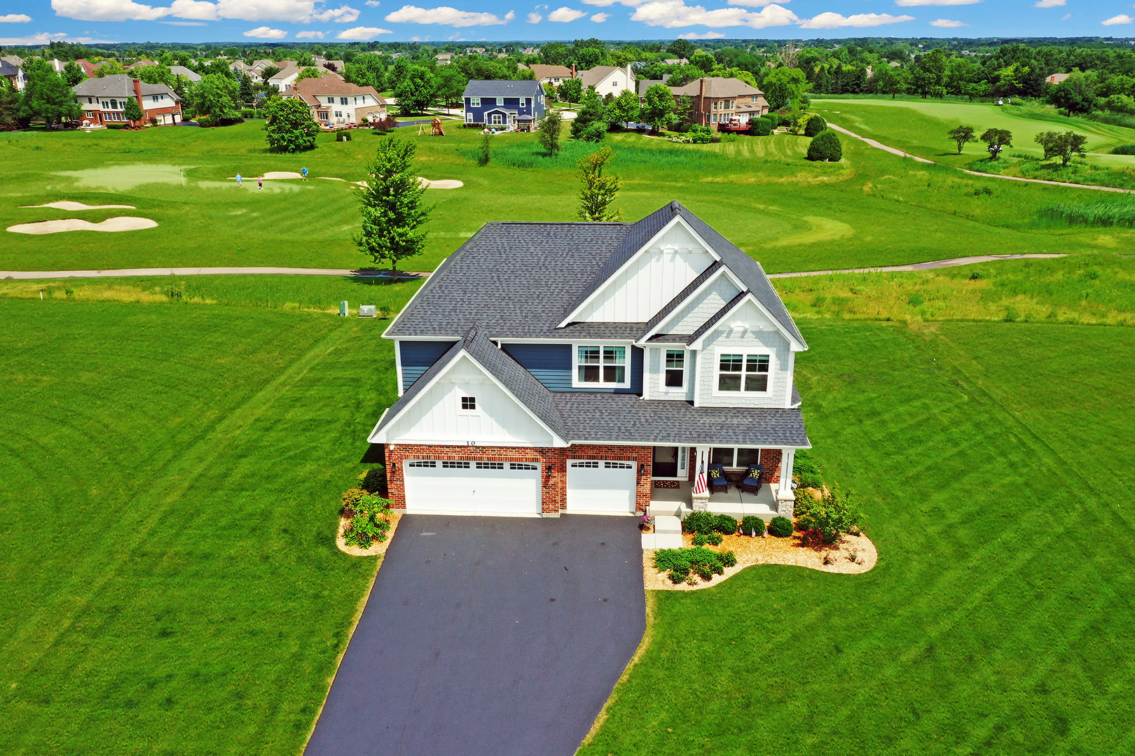 1st image of 10 Crystal Downs Dr, Hawthorn Woods, IL 60047 | MLS# 12698917