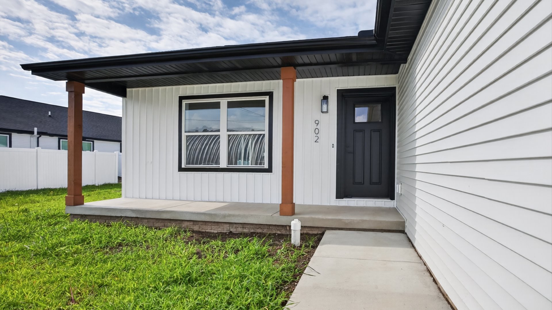 Homes for sale in Lexington, IL | 902 W South St, Lexington, IL 61753 | MLS# 12698961