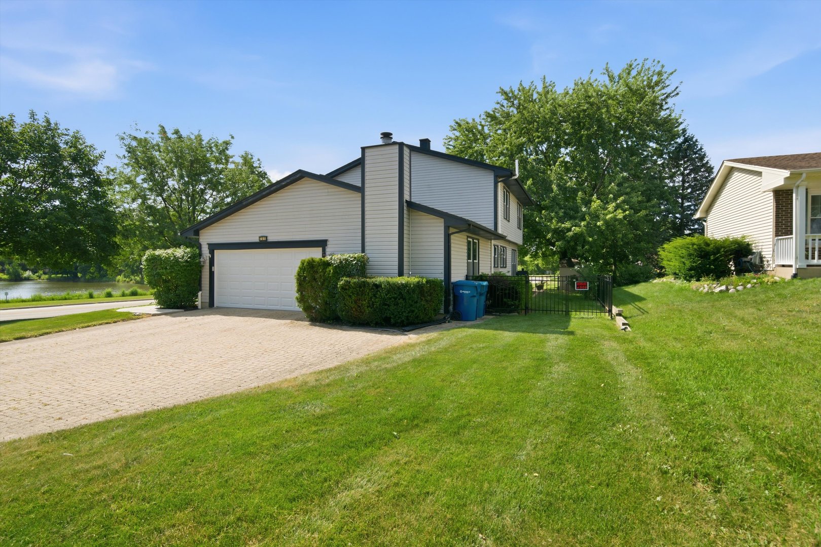 3rd image of 701 Bayberry Dr, Bartlett, IL 60103 | MLS# 12699036