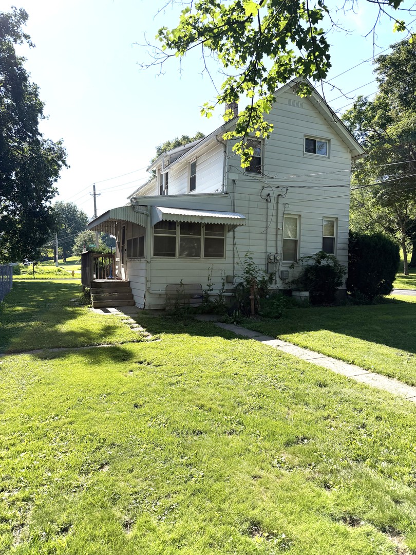 3rd image of 739 N Howell St, Davenport, IA 52802 | MLS# 12699170