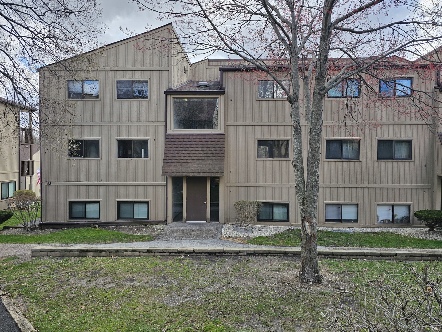 3rd image of 58 Vail Colony, Fox Lake, IL 60020