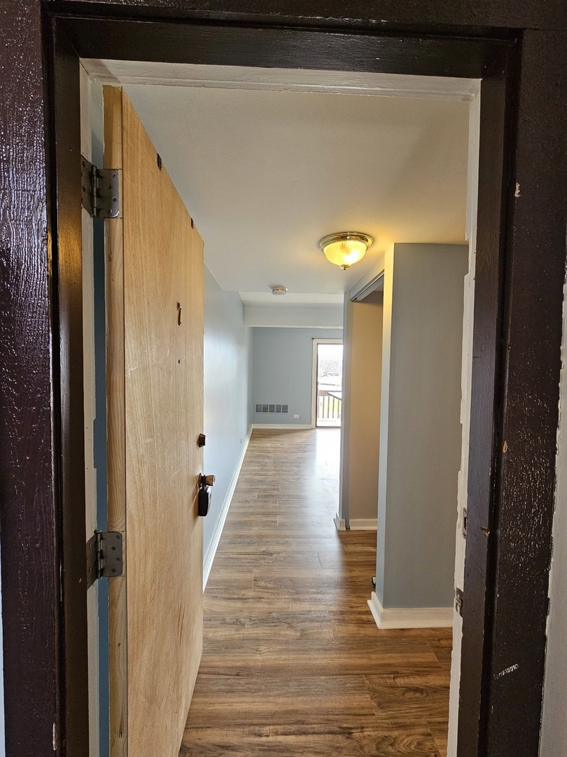 4th image of 58 Vail Colony, Fox Lake, IL 60020