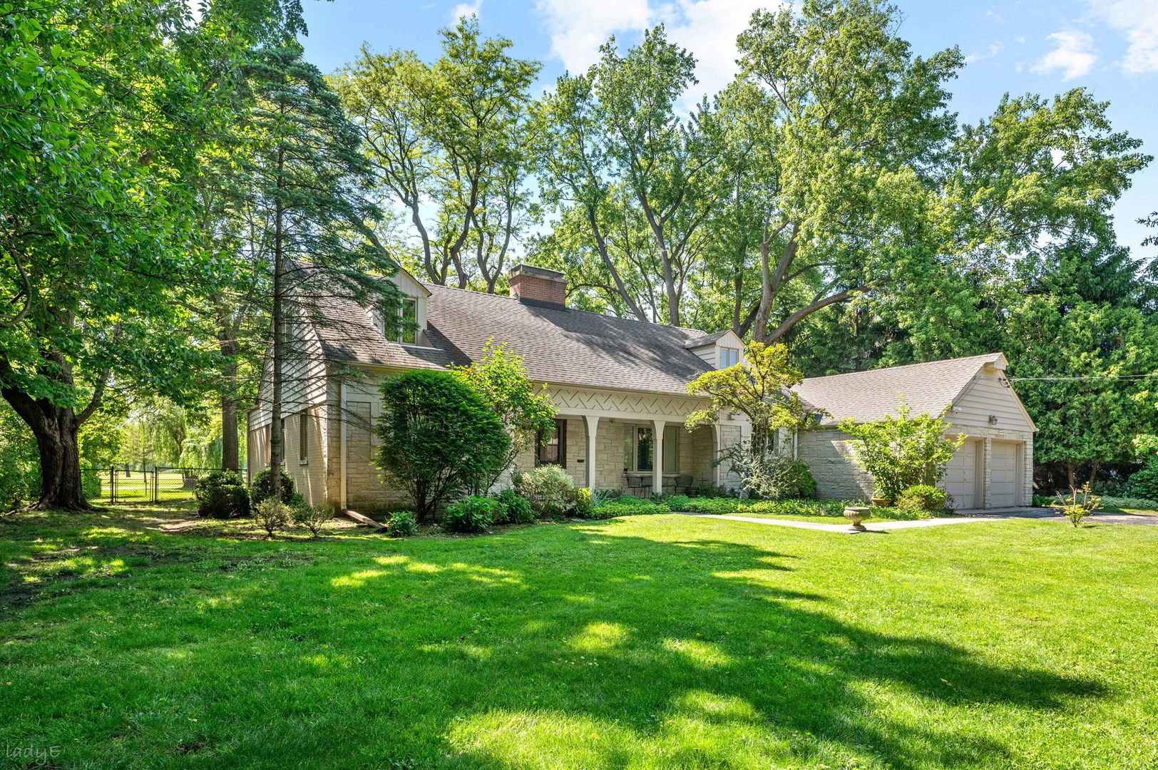 2nd image of 1360 Sunview Ln, Winnetka, IL 60093 | MLS# 12699325