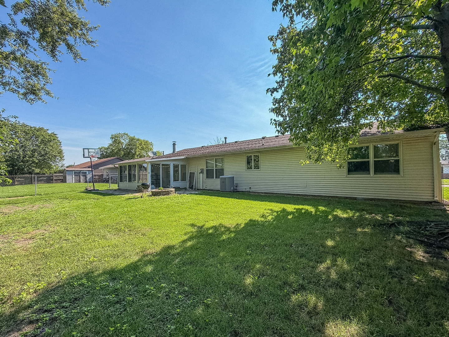 Homes for sale in Rantoul, IL | 1015 Cambridge Dr, Rantoul, IL 61866 | MLS# 12699494