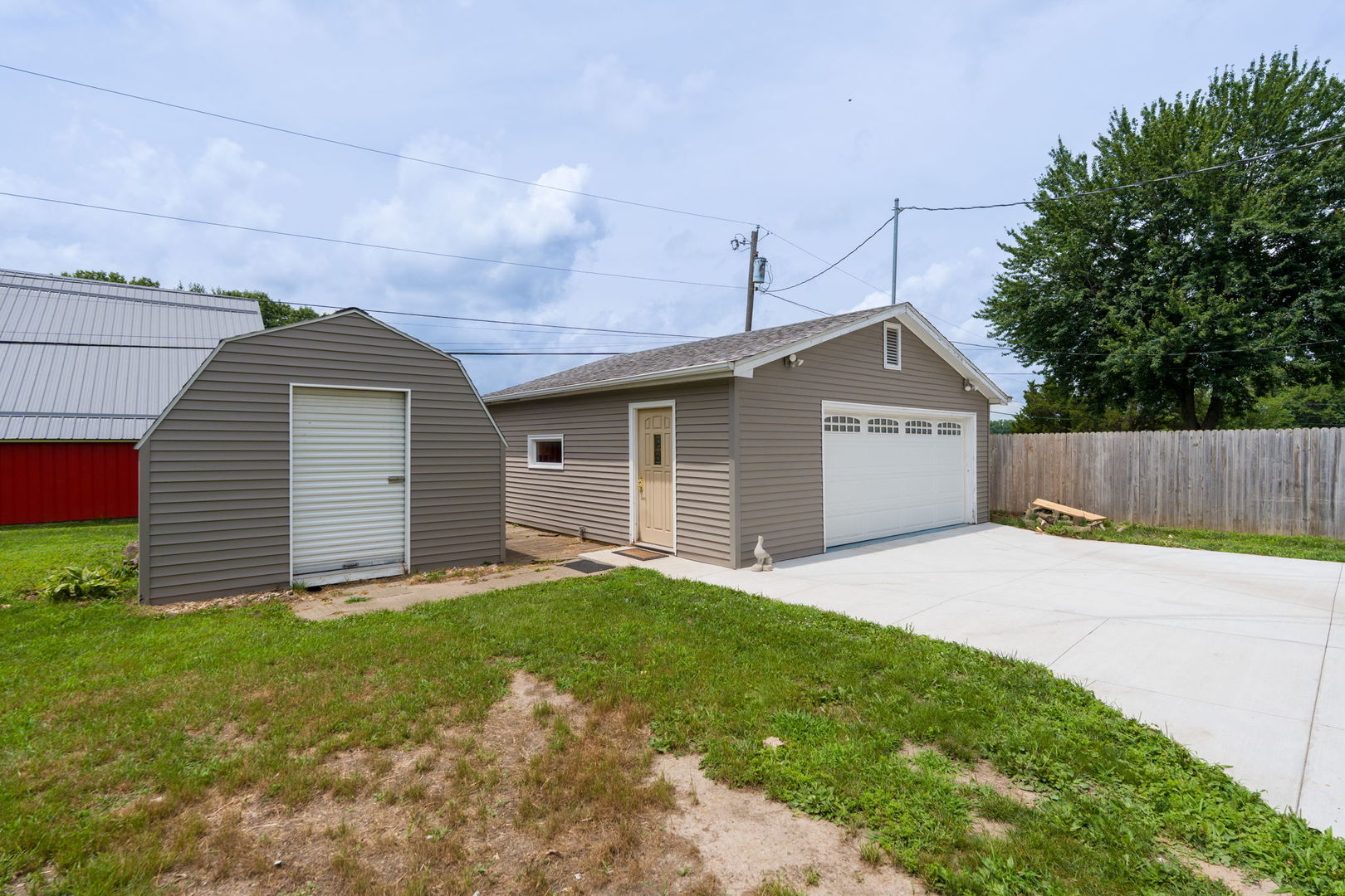 Homes for sale in Colona, IL | 217 Melodie Ln, Colona, IL 61241 | MLS# 12699531