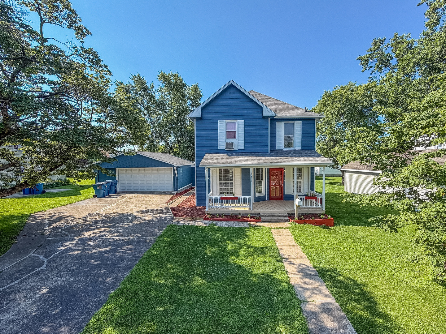 Homes for sale in Hoopeston, IL | 411 E Seminary Ave, Hoopeston, IL 60942 | MLS# 12699573