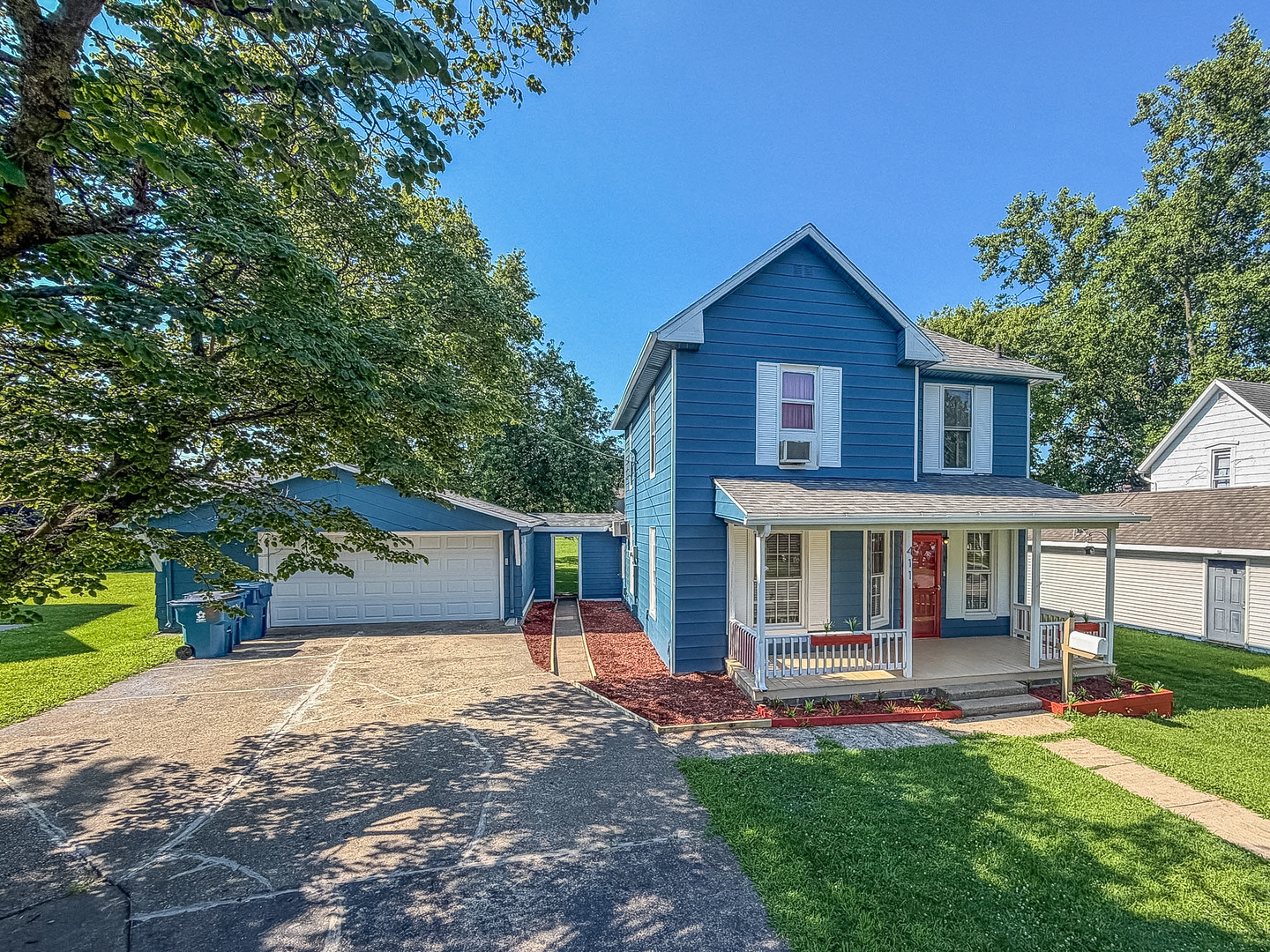 3rd image of 411 E Seminary Ave, Hoopeston, IL 60942 | MLS# 12699573