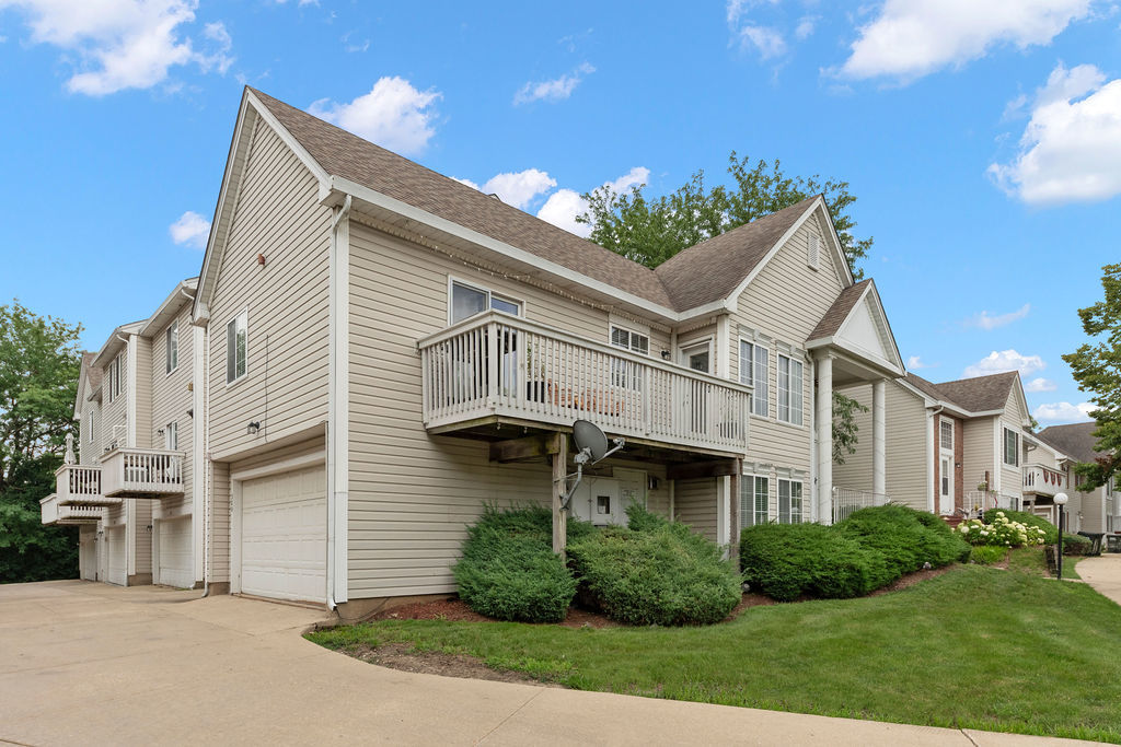 Homes for sale in Bolingbrook, IL | 320 Rosebud Ct, Bolingbrook, IL 60440 | MLS# 12699733