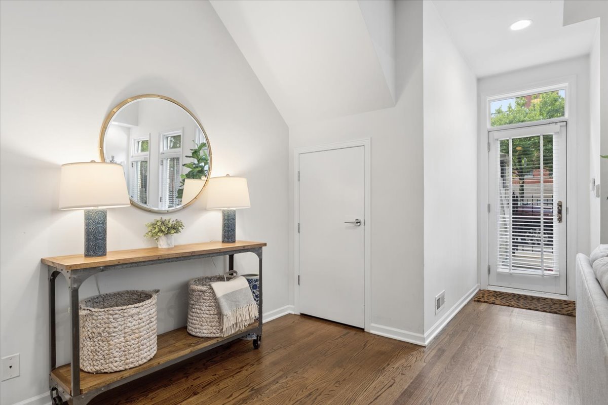Homes for sale in Chicago, IL | 434 W Armitage Ave #D, Chicago, IL 60614 | MLS# 12700041