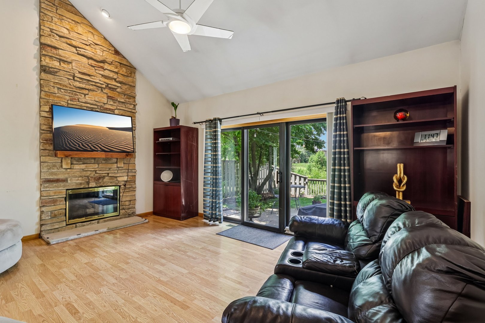 3rd image of 118 Seneca Trl, Bloomingdale, IL 60108 | MLS# 12700043