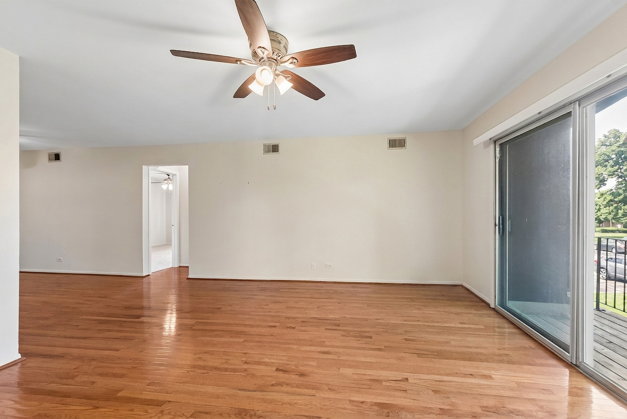 5th image of 12750 Carriage Ln #C2, Crestwood, IL 60418 | MLS# 12700086