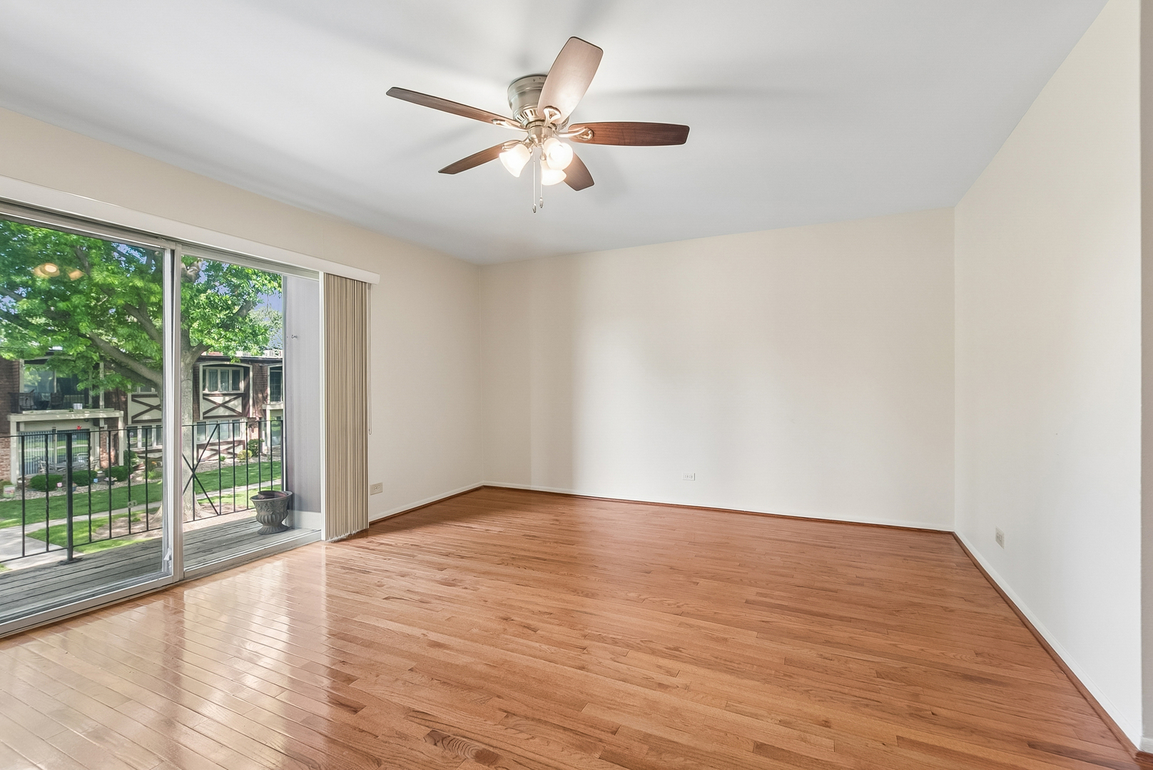 4th image of 12750 Carriage Ln #C2, Crestwood, IL 60418 | MLS# 12700086
