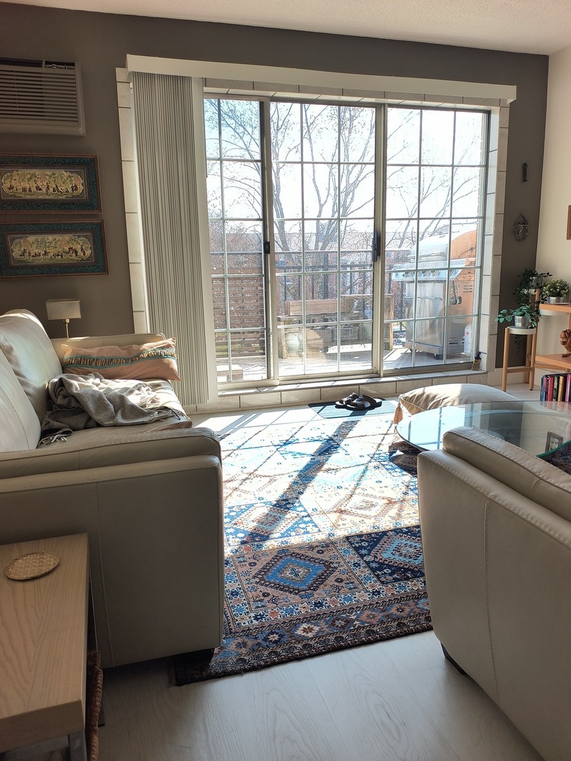 Homes for sale in Aurora, IL | 1060 N Farnsworth Ave #1402, Aurora, IL 60505 | MLS# 12700104