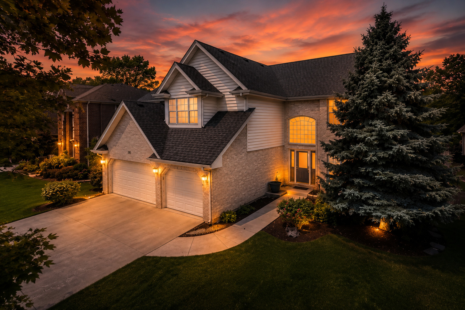 1st image of 948 67th St, Darien, IL 60561 | MLS# 12700173