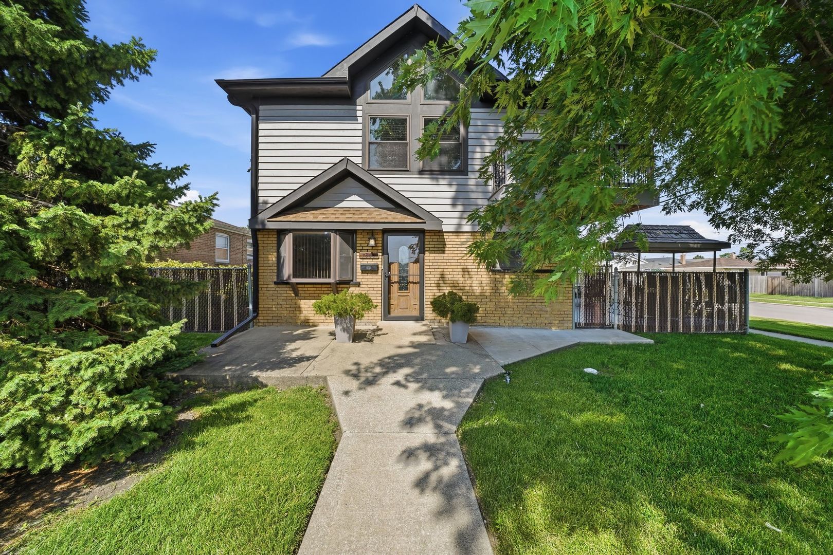 1st image of 7800 Massasoit Ave, Burbank, IL 60459 | MLS# 12700277