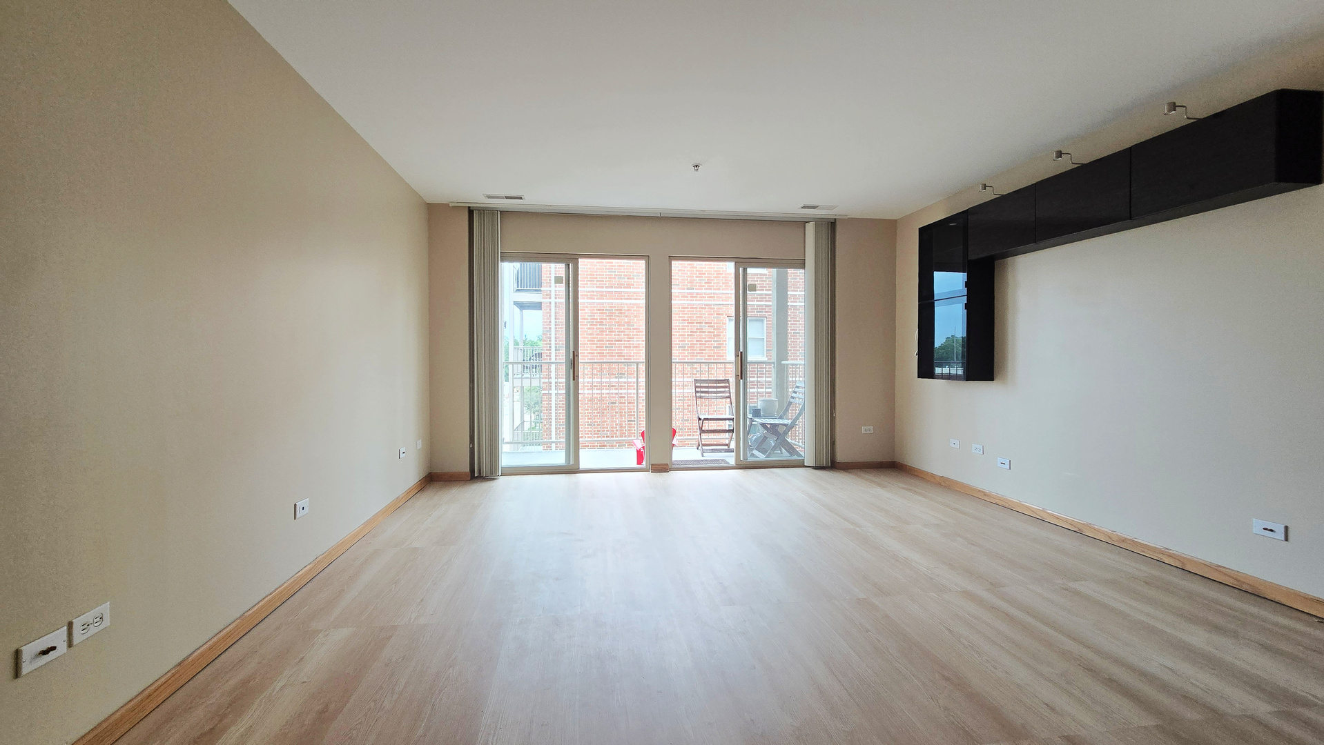 5th image of 100 N Bokelman St #429, Roselle, IL 60172 | MLS# 12700284