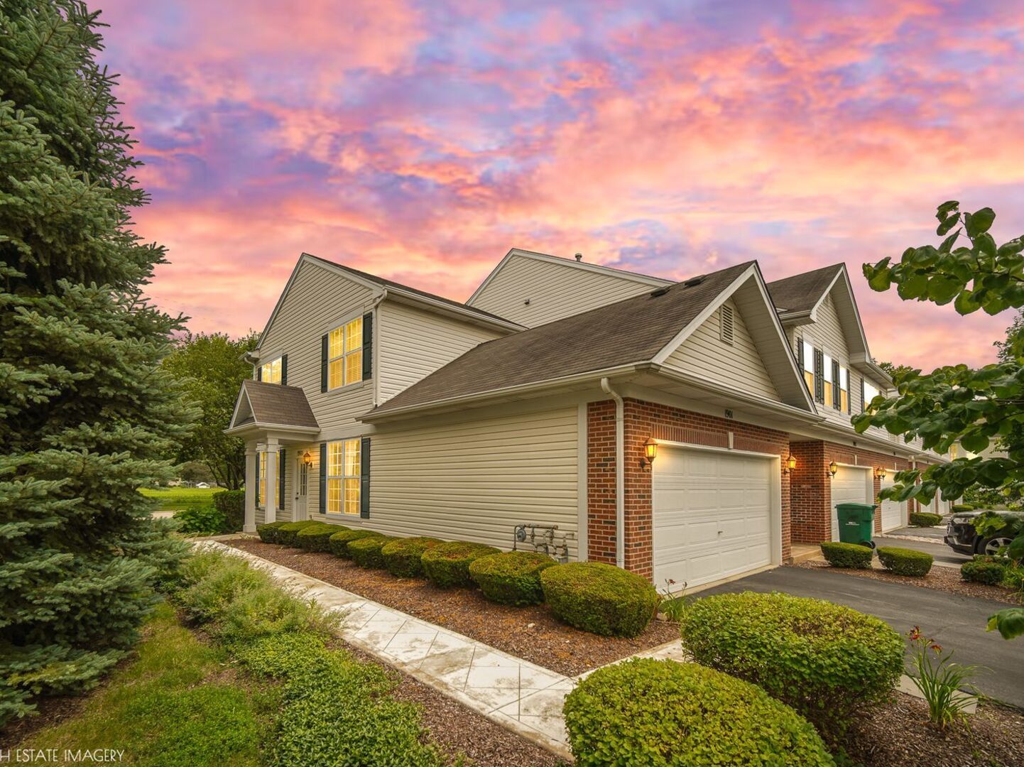 Homes for sale in Romeoville, IL | 1901 W Crestview Cir #1901, Romeoville, IL 60446 | MLS# 12700287