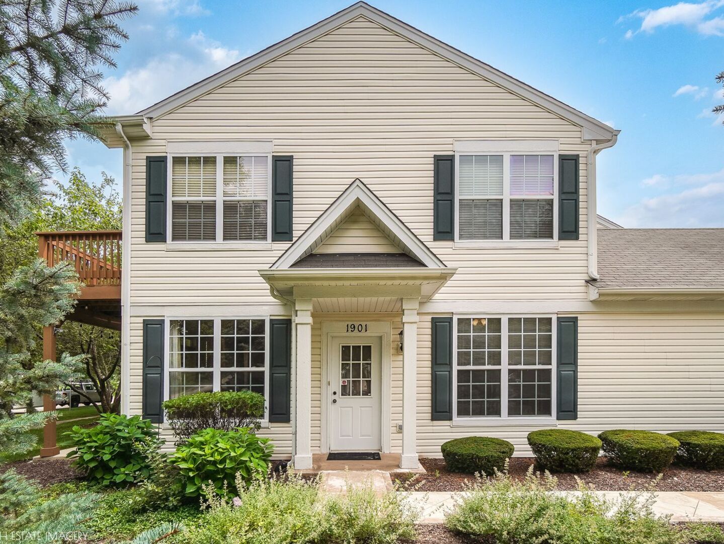 Homes for sale in Romeoville, IL | 1901 W Crestview Cir #1901, Romeoville, IL 60446 | MLS# 12700287