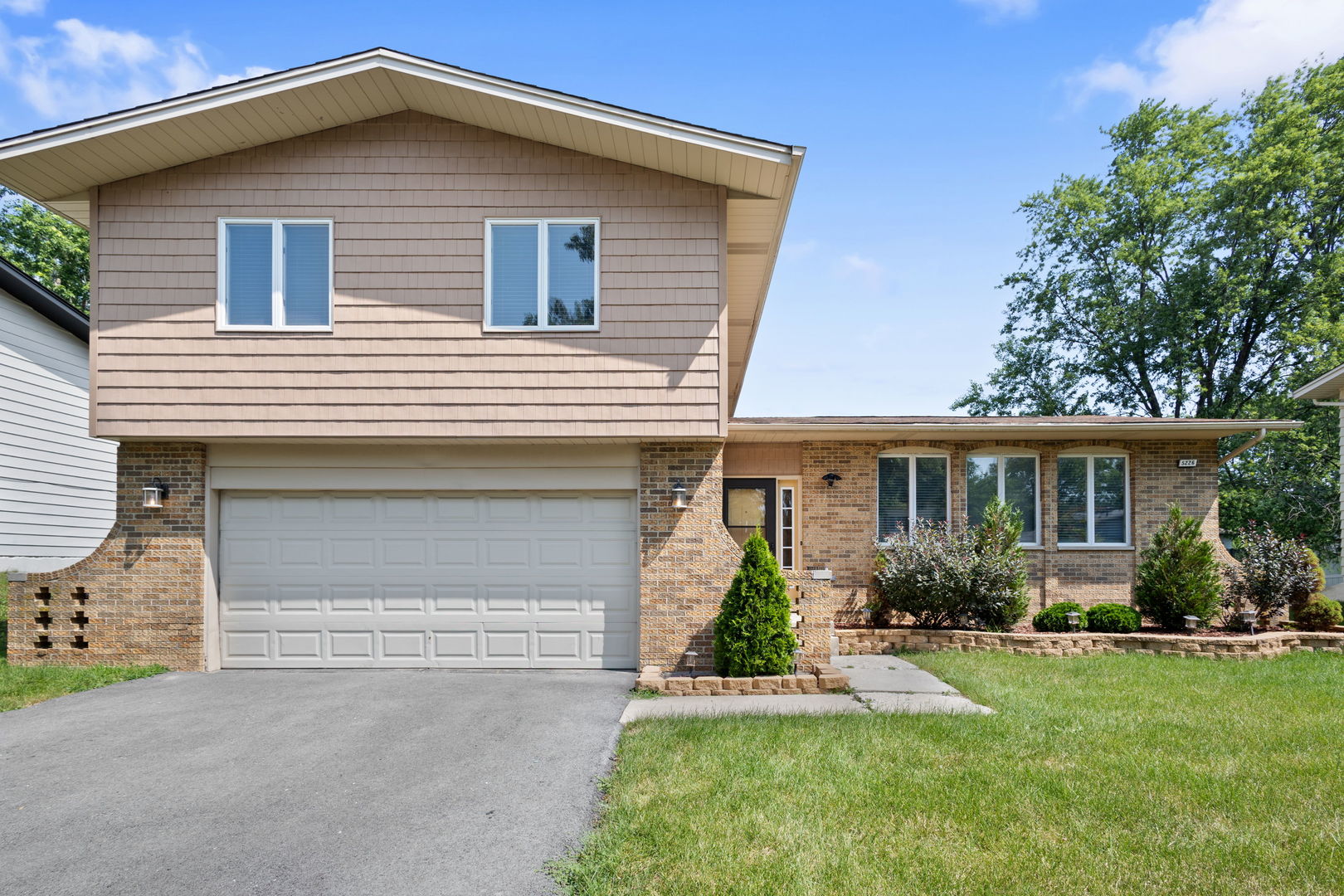 1st image of 5226 Riverside Dr, Richton Park, IL 60471 | MLS# 12700291
