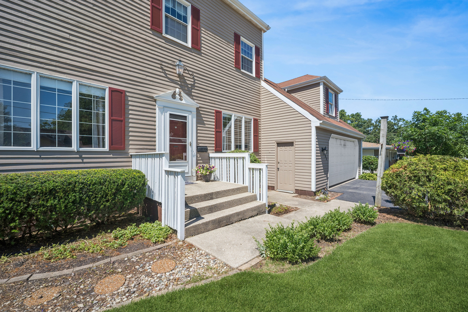 Homes for sale in Crystal Lake, IL | 531 Lake St, Crystal Lake, IL 60014 | MLS# 12700331