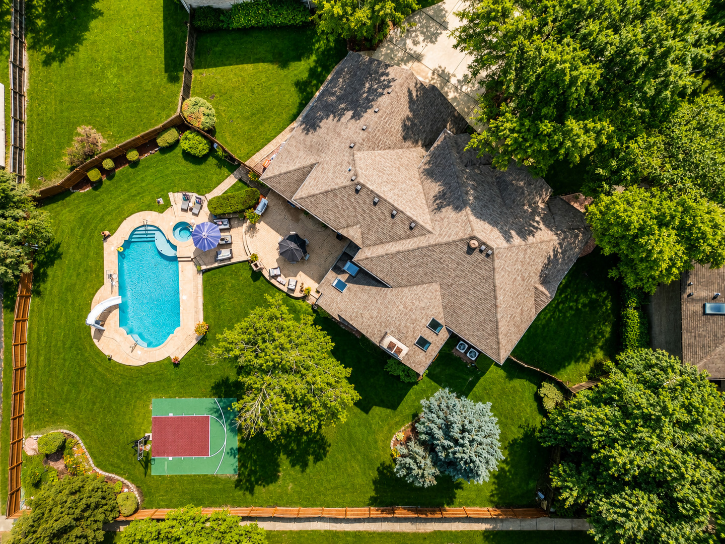 4th image of 6904 Irish Ct, Darien, IL 60561 | MLS# 12700370