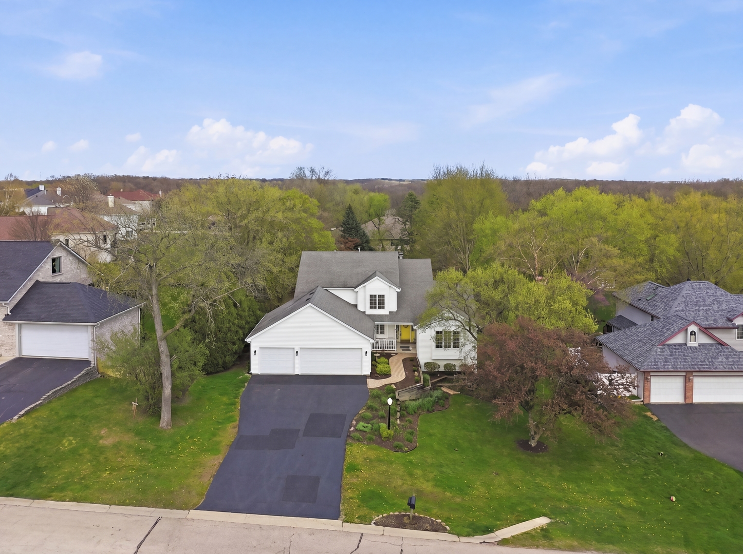 Homes for sale in Roscoe, IL | 11497 Ridgecrest Dr, Roscoe, IL 61073 | MLS# 12700452