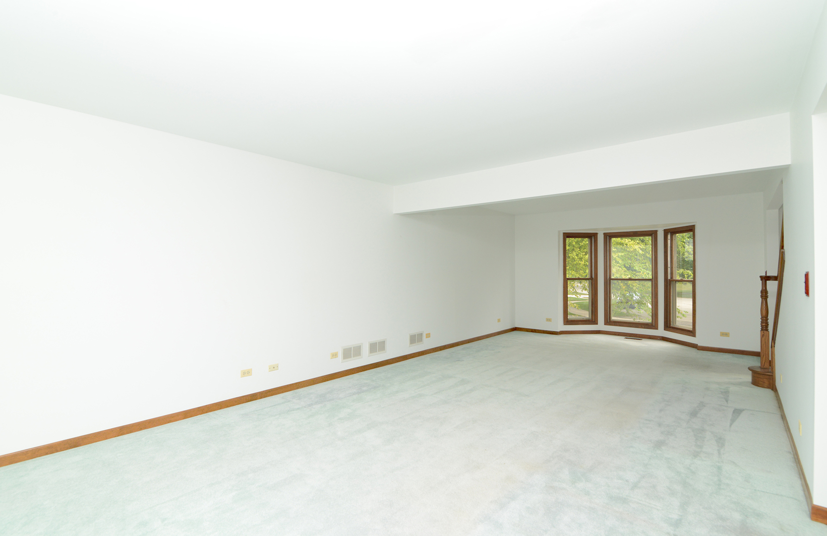 3rd image of 650 Lavina Ct, Bolingbrook, IL 60440 | MLS# 12700473