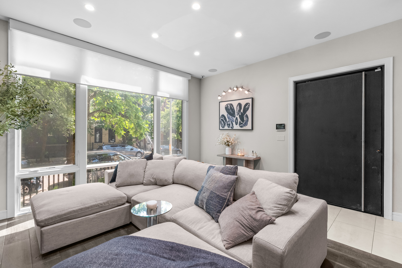 Homes for sale in Chicago, IL | 1620 W Pierce Ave, Chicago, IL 60622 | MLS# 12700481