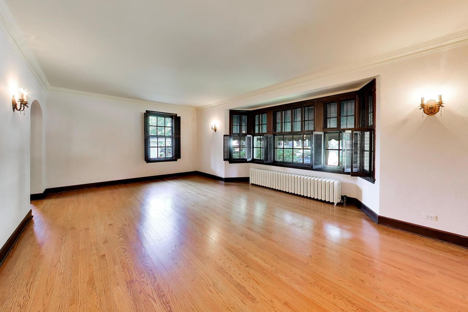 4th image of 6933 N Oriole Ave, Chicago, IL 60631 | MLS# 12700586