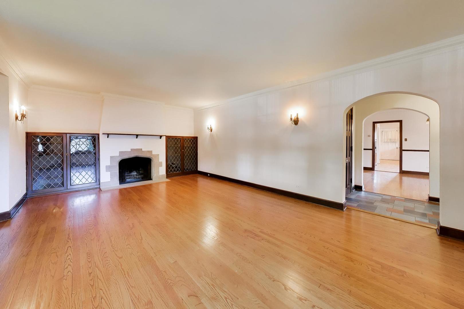 3rd image of 6933 N Oriole Ave, Chicago, IL 60631 | MLS# 12700586
