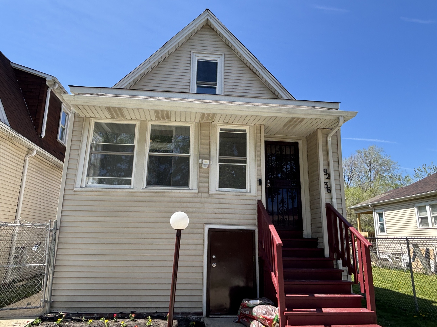 Homes for sale in Chicago, IL | 9236 S Blackstone Ave, Chicago, IL 60619 | MLS# 12700609