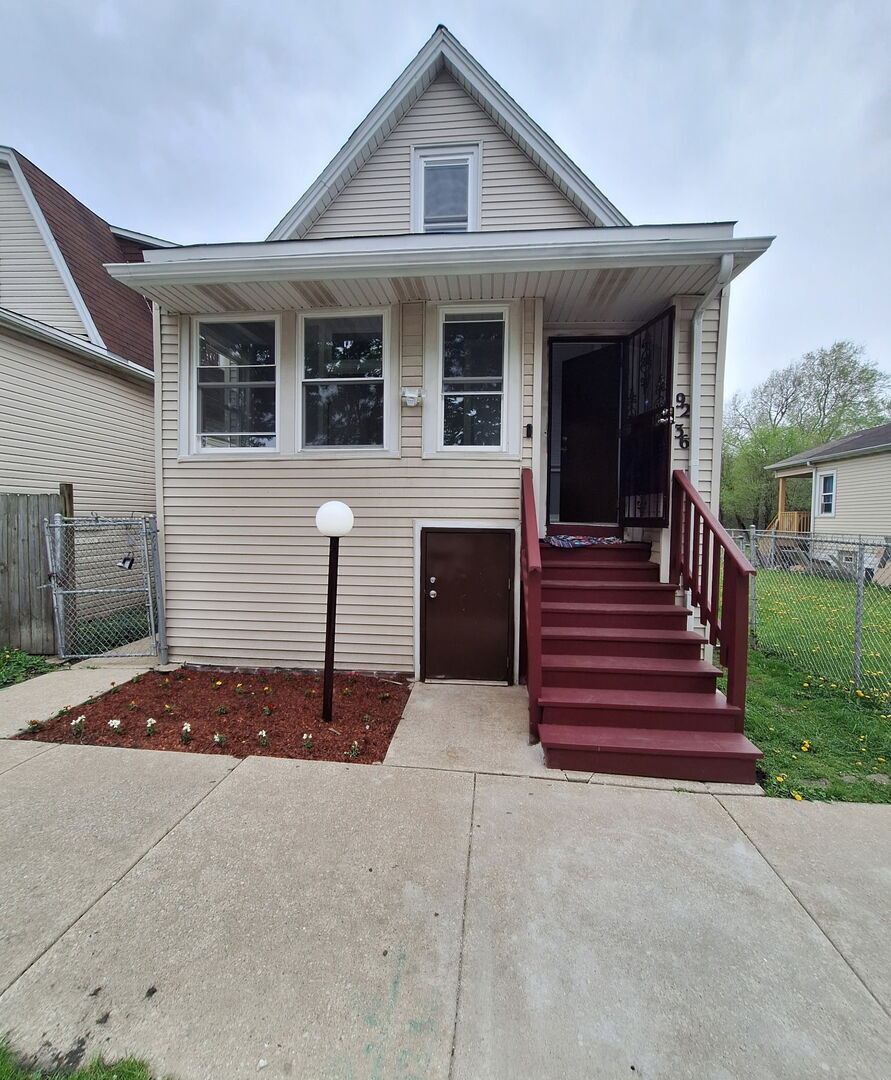 Homes for sale in Chicago, IL | 9236 S Blackstone Ave, Chicago, IL 60619 | MLS# 12700609
