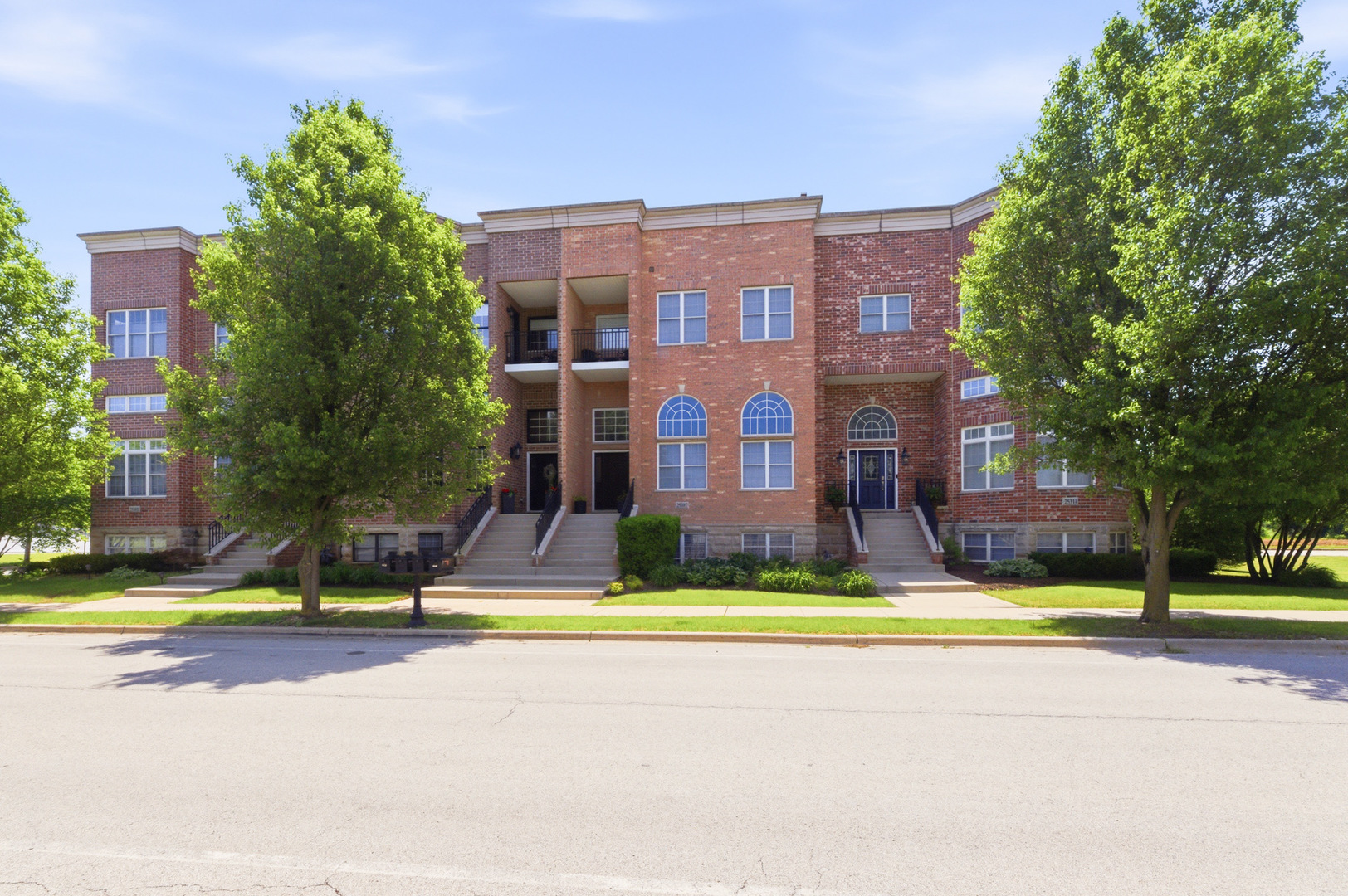 2nd image of 25305 W St Elizabeth Dr, Channahon, IL 60410 | MLS# 12700610