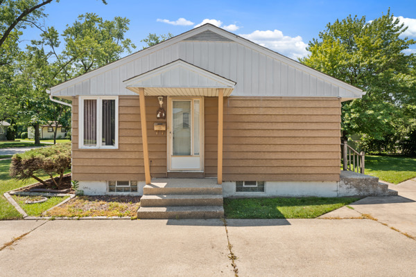 2nd image of 99 Indianwood Dr, Thornton, IL 60476 | MLS# 12700622