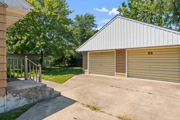 17th image of 99 Indianwood Dr, Thornton, IL 60476 | MLS# 12700622