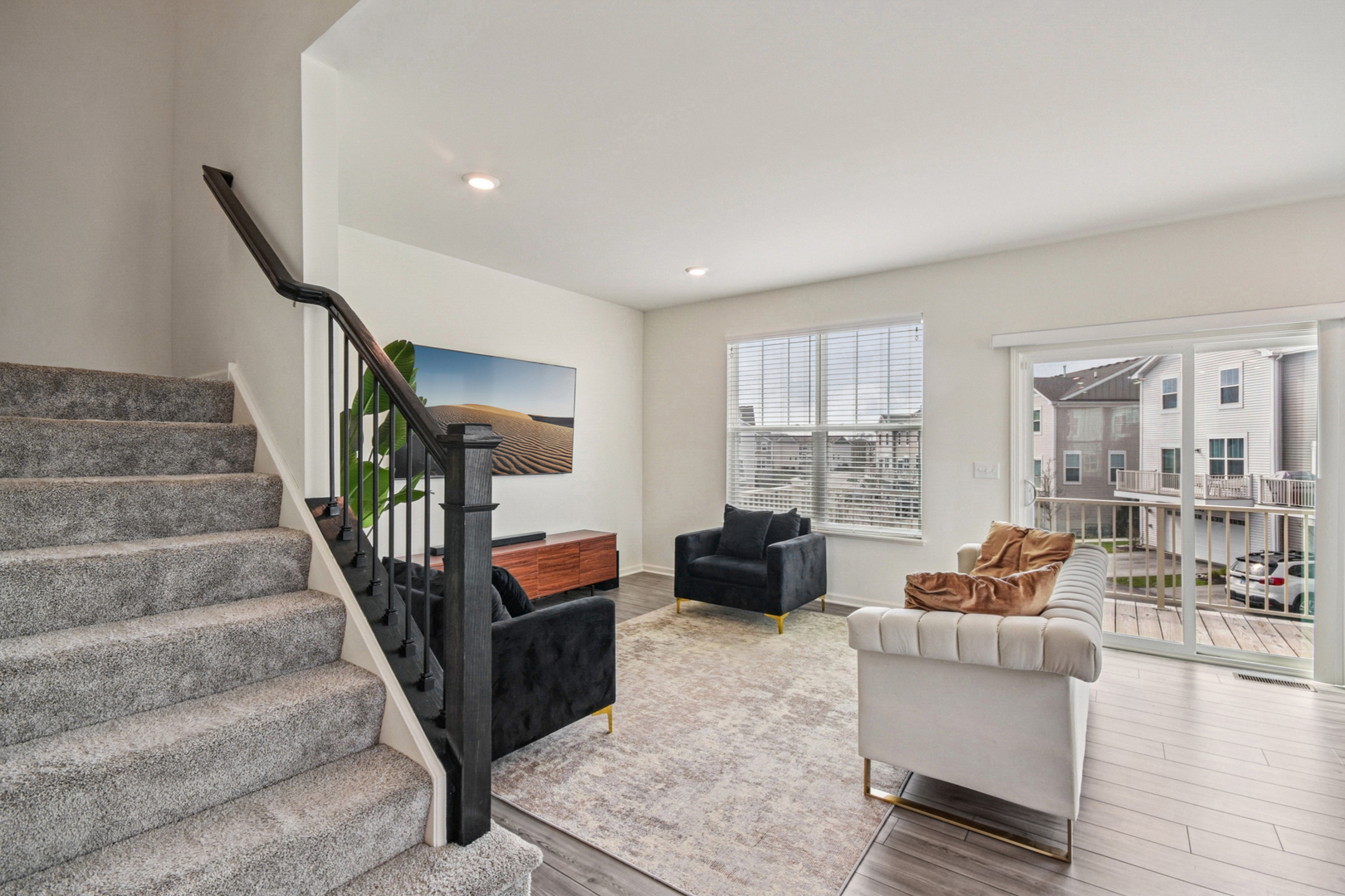 2nd image of 1077 Moraine Dr, South Elgin, IL 60177 | MLS# 12700634