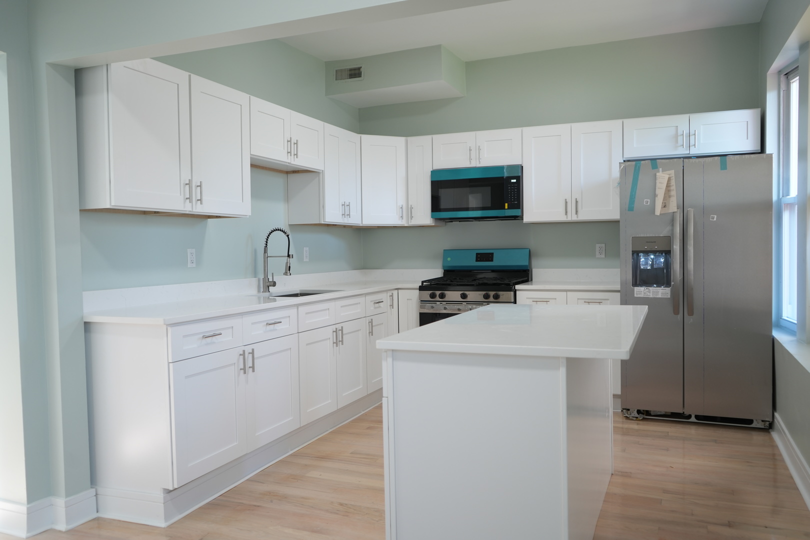 Homes for sale in Chicago, IL | 4155 W Arthington St, Chicago, IL 60624 | MLS# 12700685