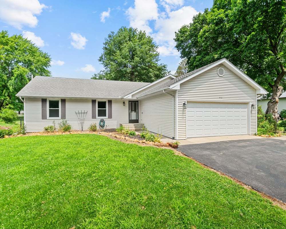 1st image of 510 W Hitt St, Mount Morris, IL 61054 | MLS# 12700705