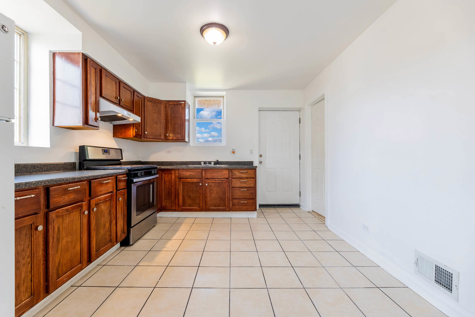 5th image of 12758 Wood St, Blue Island, IL 60406 | MLS# 12700749