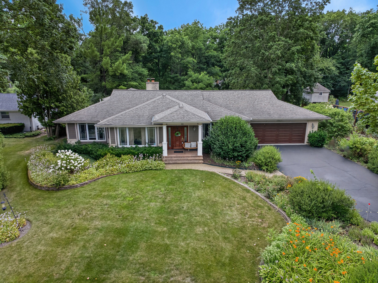 1st image of 14637 W River Oaks Dr, Lincolnshire, IL 60069 | MLS# 12700782
