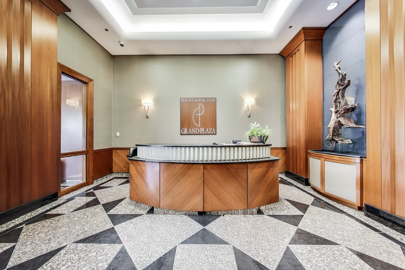 2nd image of 545 N Dearborn St #2505, Chicago, IL 60654 | MLS# 12700901