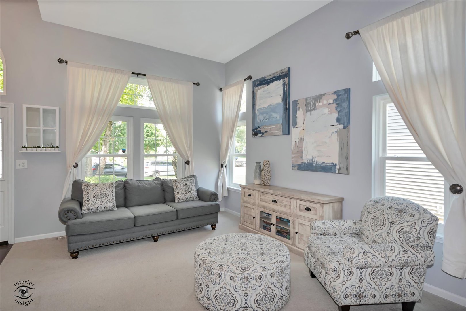5th image of 9035 Westminster Dr, Woodridge, IL 60517 | MLS# 12700987