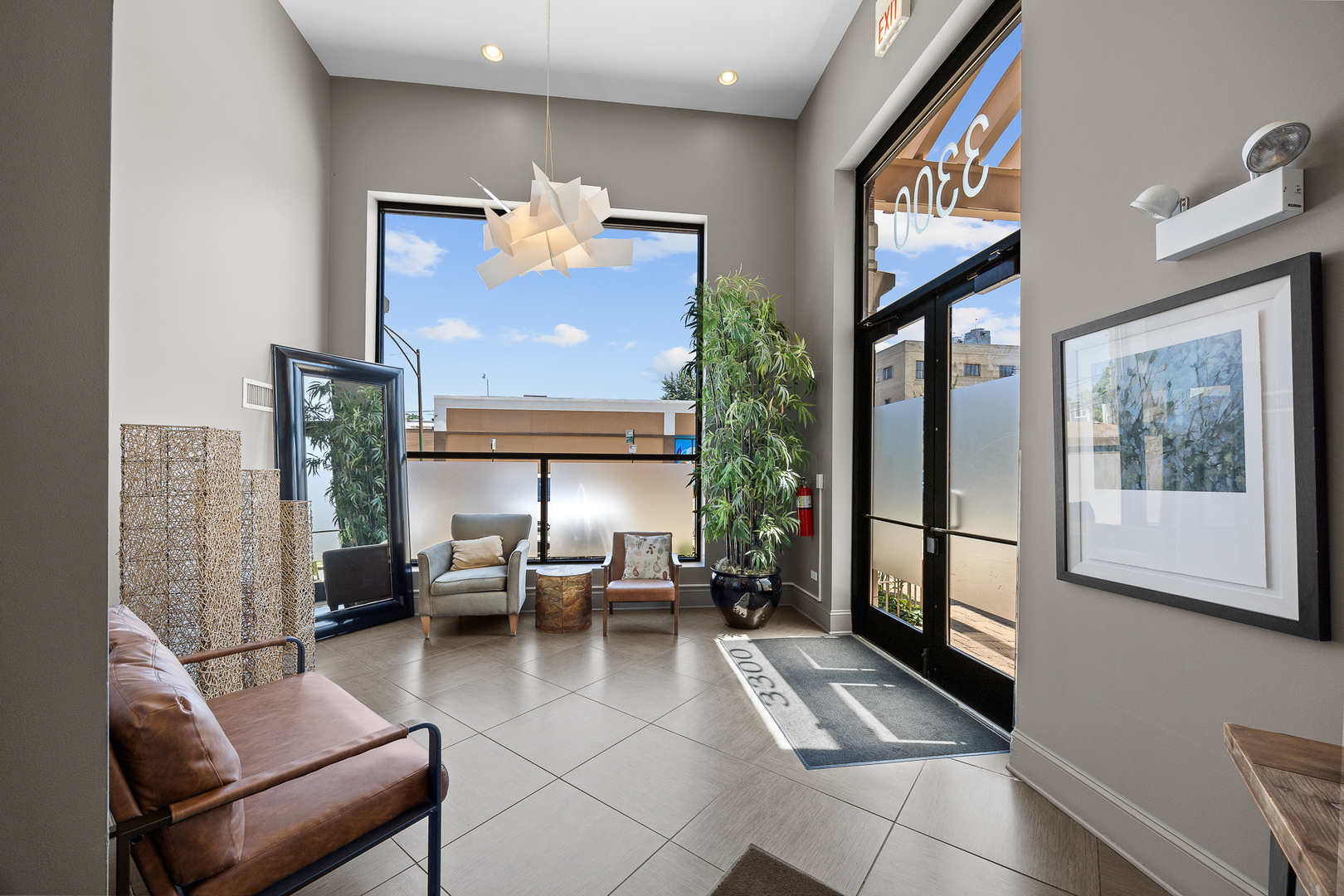 3rd image of 3300 W Irving Park Rd, Chicago, IL 60618