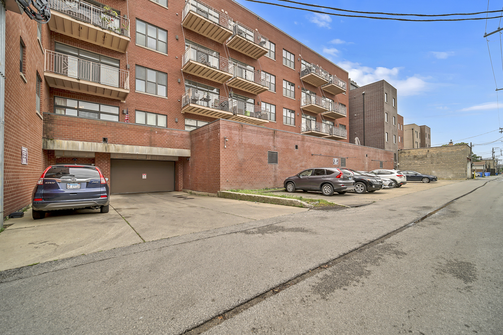 19th image of 3300 W Irving Park Rd #N3, Chicago, IL 60618 | MLS# 12701120