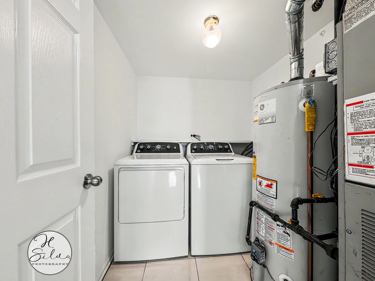 Homes for sale in Lake In The Hills, IL | 5532 Chantilly Cir, Lake In The Hills, IL 60156 | MLS# 12701136