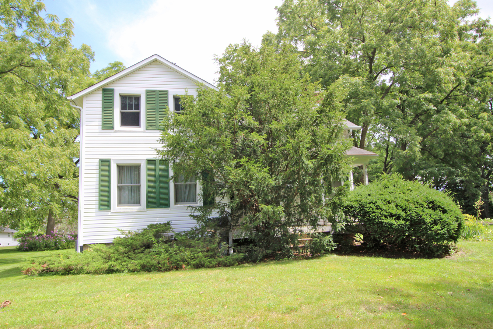 2nd image of 234 N Deerpath Rd, Lake Zurich, IL 60047 | MLS# 12701149