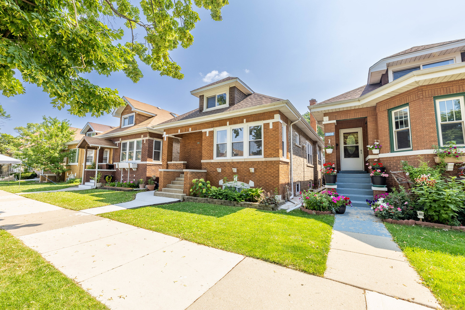 2nd image of 3035 N Luna Ave, Chicago, IL 60641 | MLS# 12701175