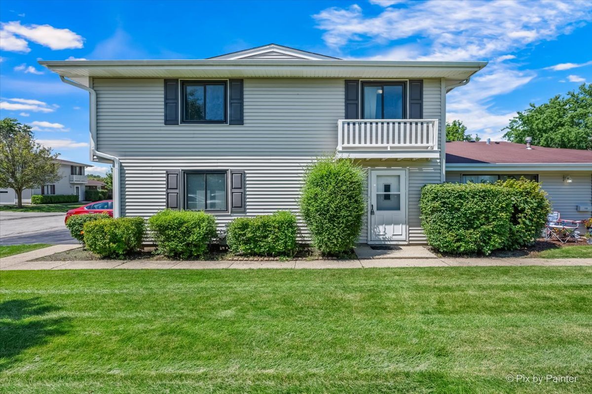 Homes for sale in Schaumburg, IL | 121 Millbrook Ln #121, Schaumburg, IL 60193 | MLS# 12701190