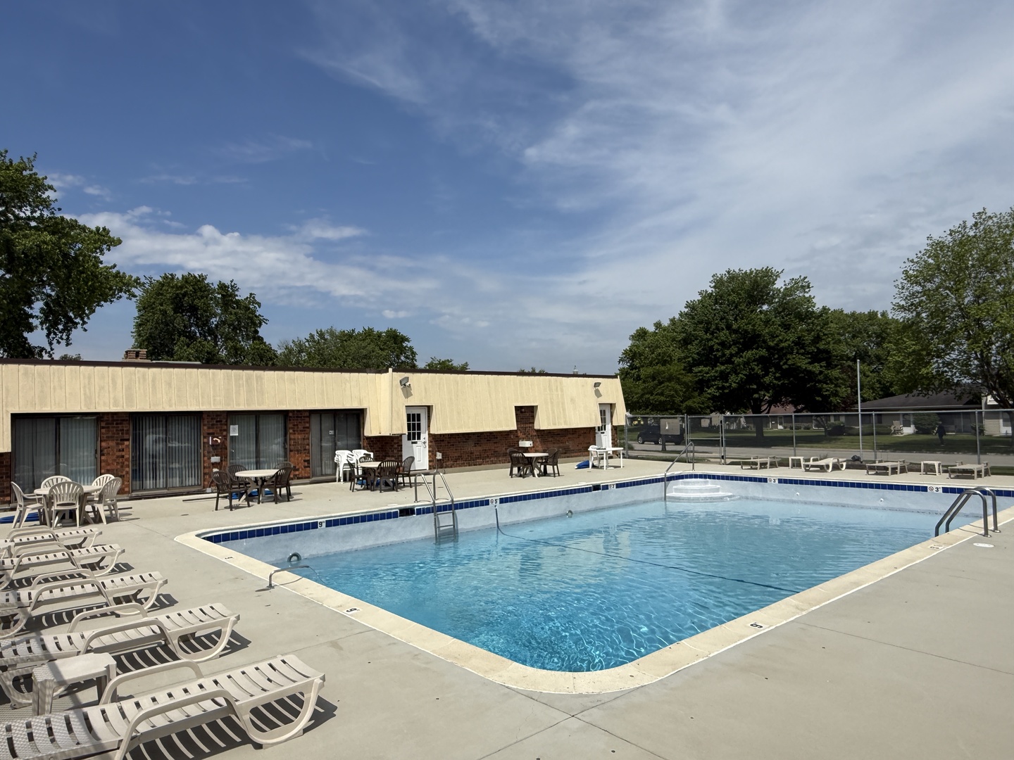 Homes for sale in Schaumburg, IL | 121 Millbrook Ln #121, Schaumburg, IL 60193 | MLS# 12701190